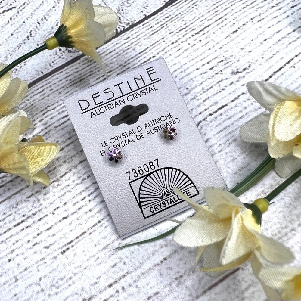 DESTINE Austrian Crystal Flower Shape Stud Earrings